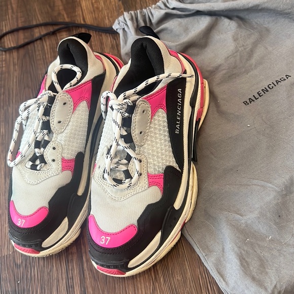 Balanciaga sneakers - Picture 1 of 2